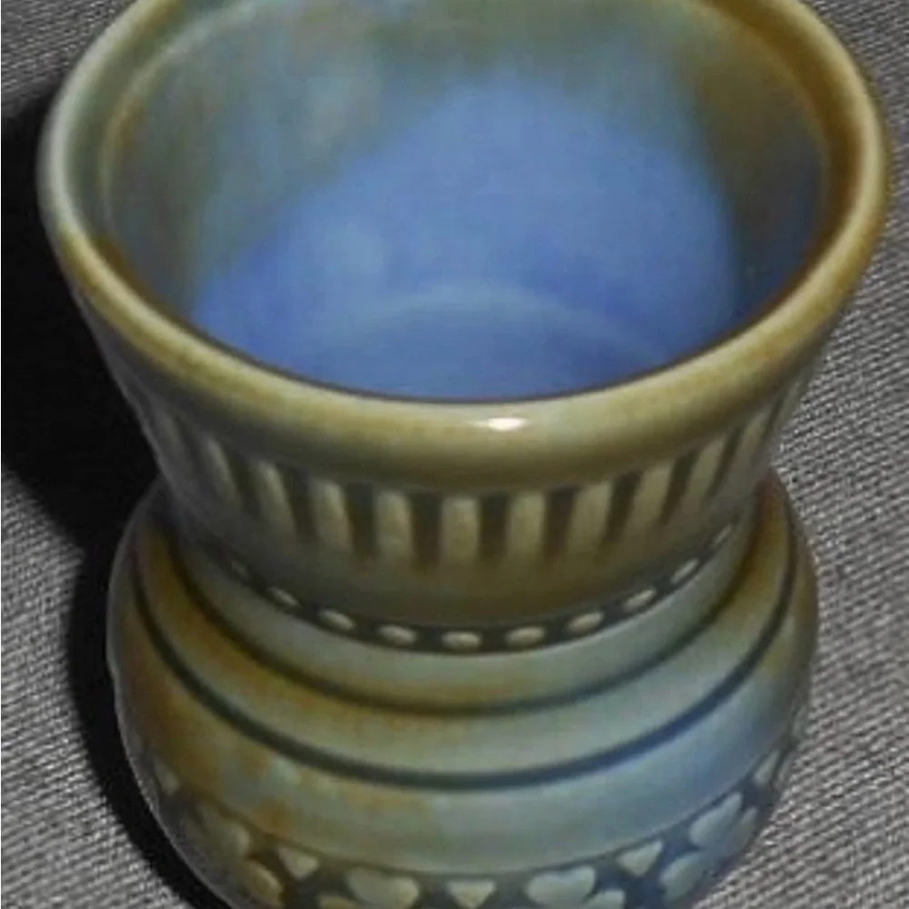 Wade Irish Porcelain Shamrock Toothpick Holder Mini Vase 2.5” Made in Ireland